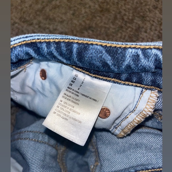 American Eagle Jean Shorts - Picture 2 of 3
